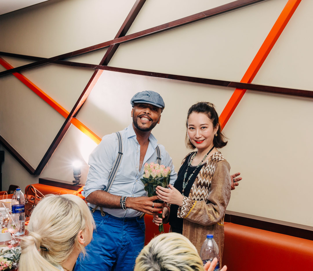 Network with Yasmine. Photographer in Dubai Dmitry Gromov