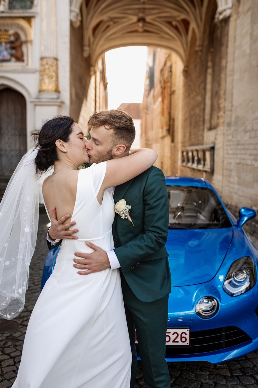 Svatební tým — svatební fotograf a kameraman. Dana Lišková — Empatická fotografka | Introspektivní umělkyně | Neurodivergentní koučka| Zakladatelka Artepy.cz