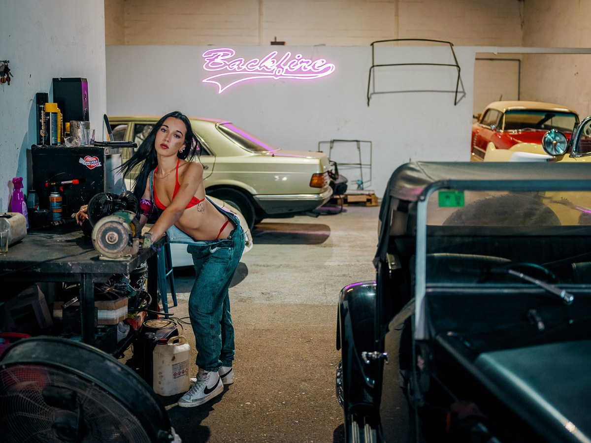 Aquí no se arreglan coches, se resucitan leyendas…