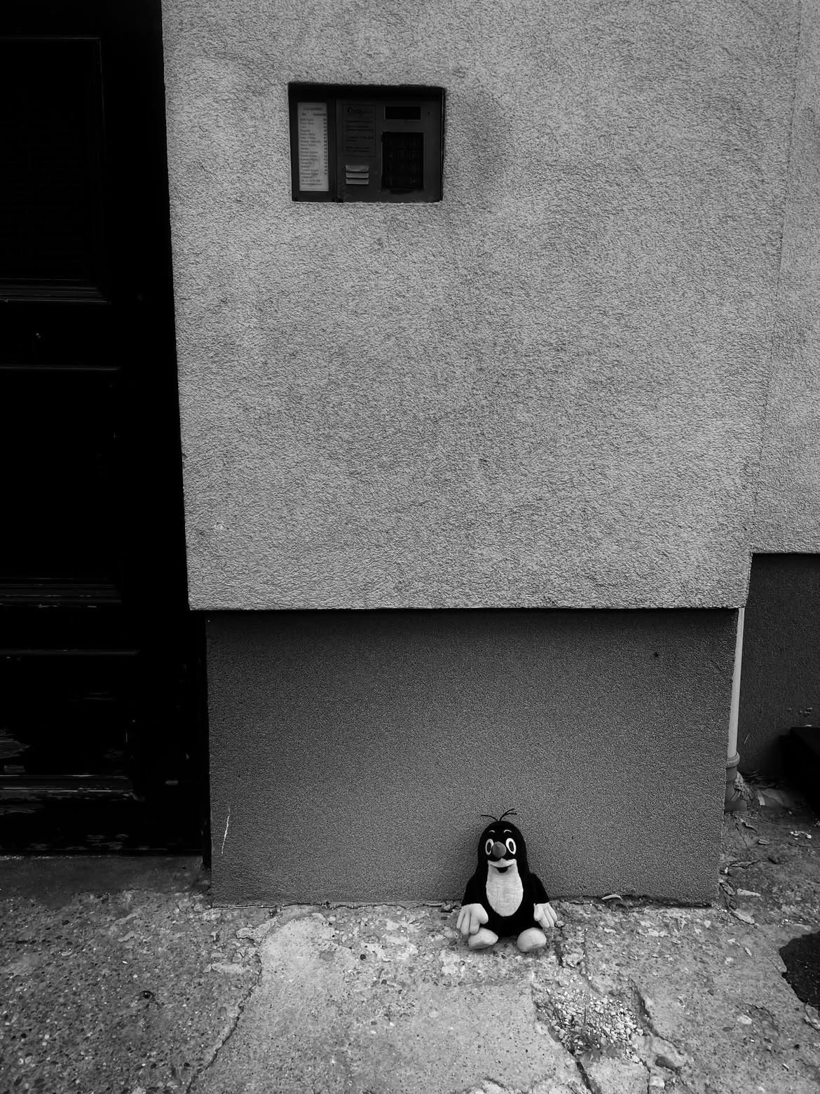 Left behind | Budapest 2025