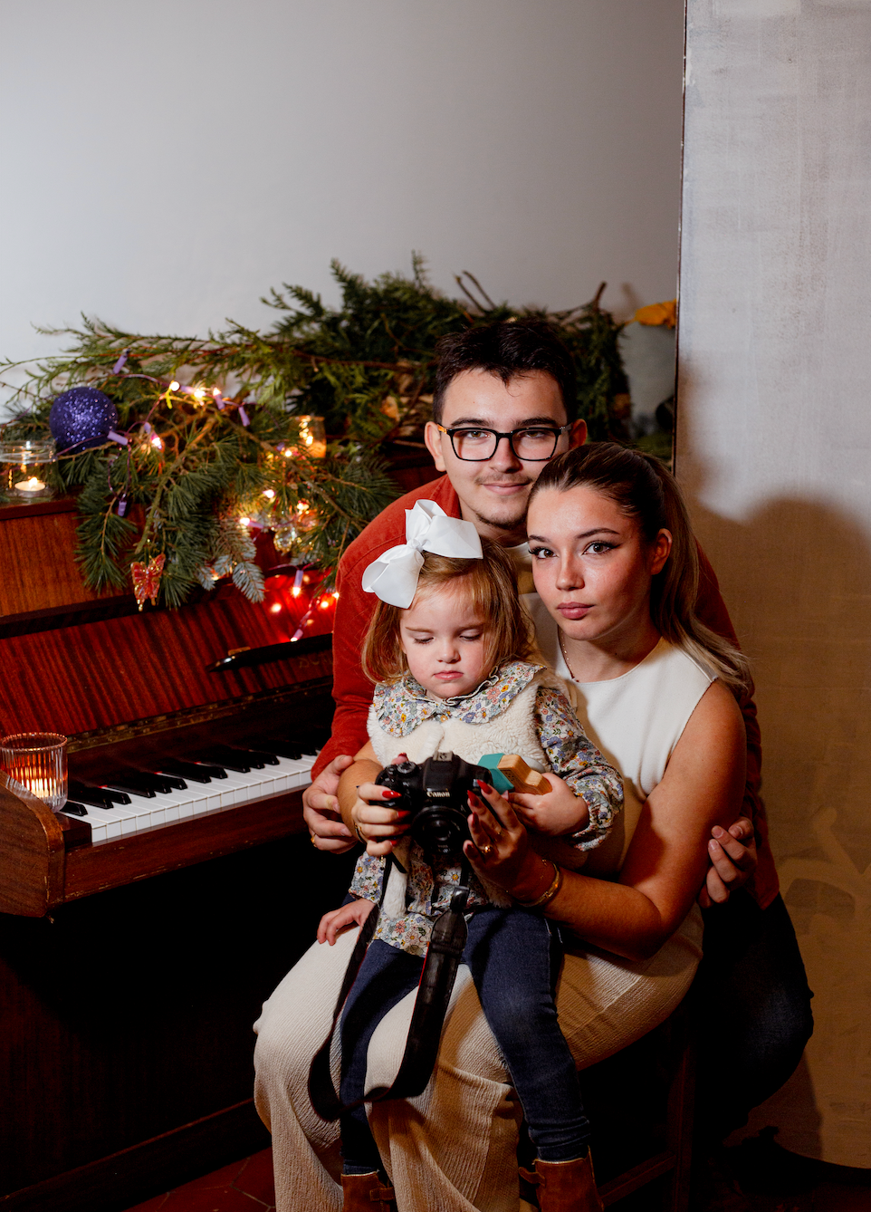 Photographe portrait de famille près de Châtellerault, Poitiers et Tours. Studio photo « Partage ton bonheur » – Photographe famille près de Châtellerault, Poitiers et Tours
