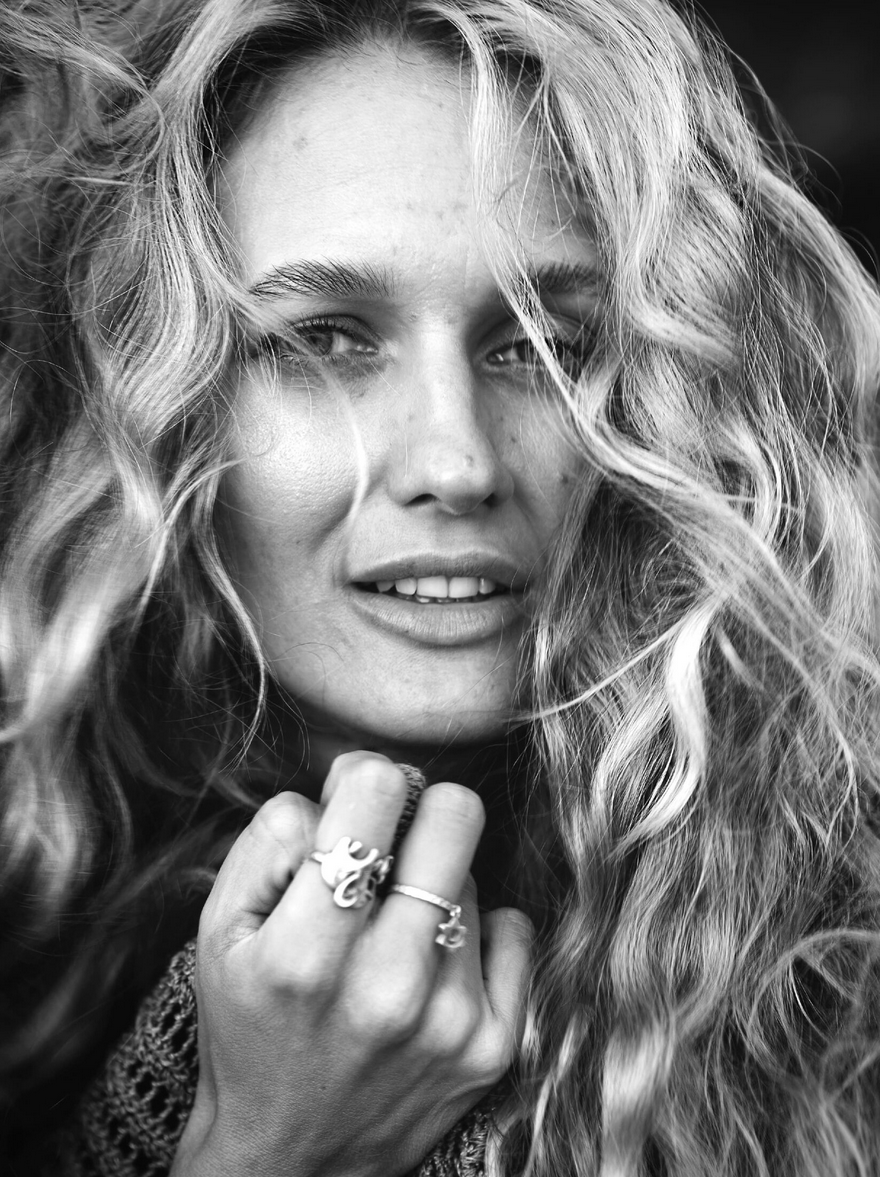 Baeva Yulia — portrait & fashion photographer