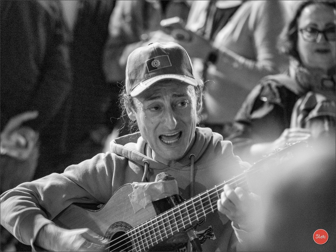 Street musician in Lisbon