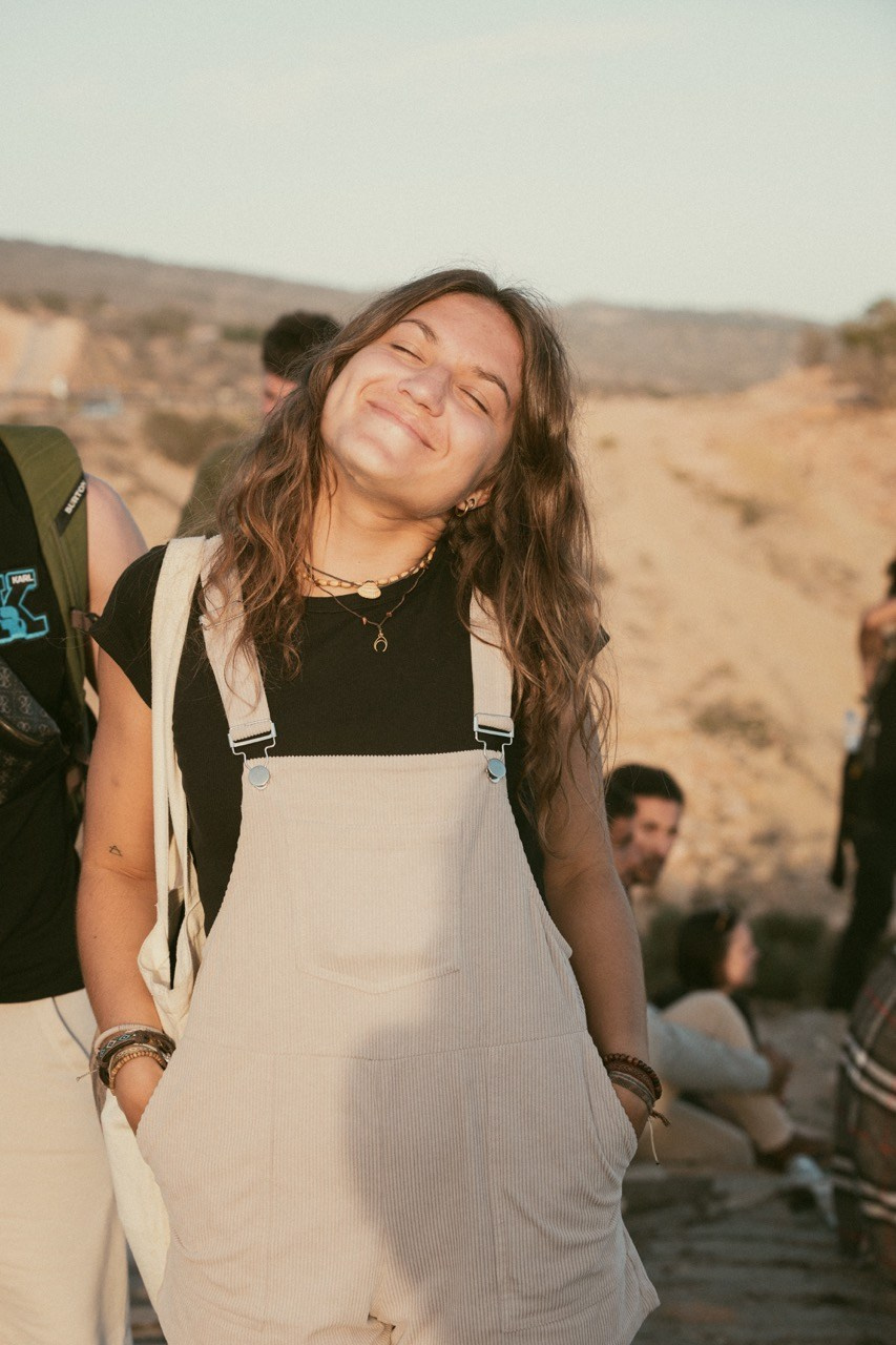 Travel and lifestyle fotografka. Dana Lišková — Empatická fotografka | Introspektivní umělkyně | Neurodivergentní koučka| Zakladatelka Artepy.cz