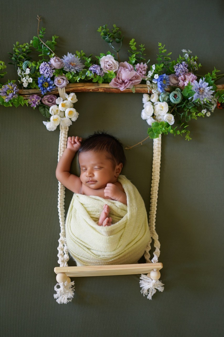 Posed Newborn. Maternity, family and newborn photography in San Francisco Bay Area