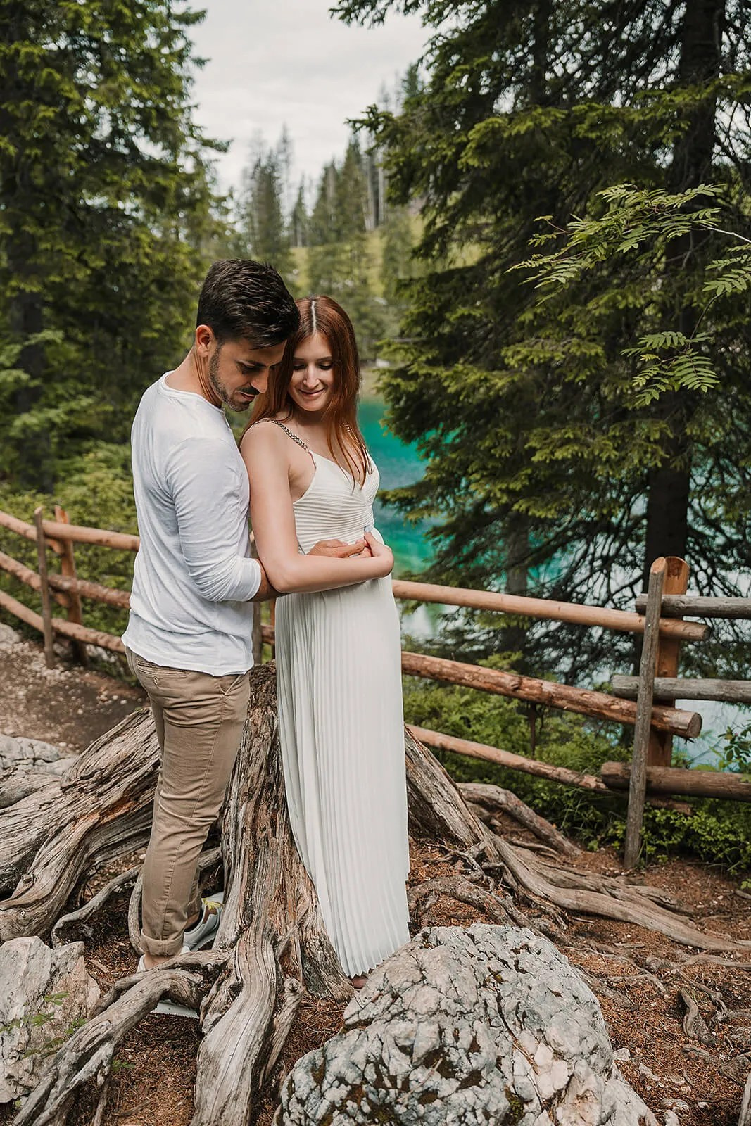 Sesión de Preboda en el Lago di Carezza, Dolomitas | El Velo Blanco. El Velo Blanco I Fotógrafos de Bodas