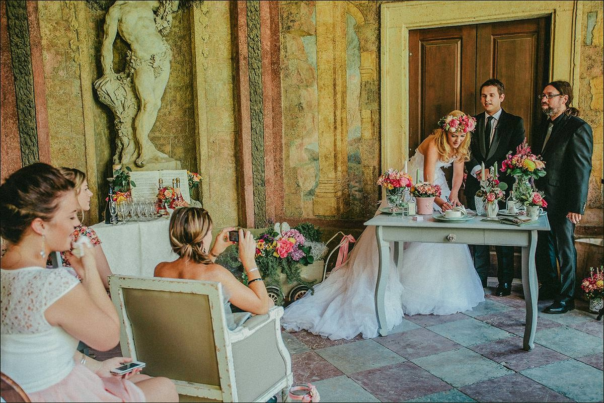 Michelle & Dan — Designer Vrtba Garden Wedding Photography, Prague