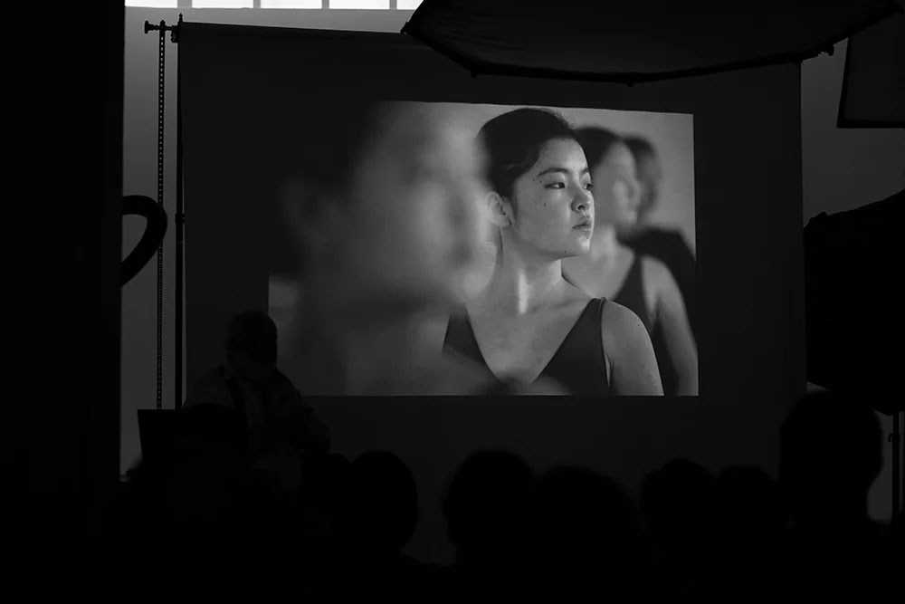 Мастер-класс Сергея Максимишина в Школе Фотографии Романа Рыбалёва. Școala de fotografie lui Roman Ribaliov. Orașul Chișinău, Moldova