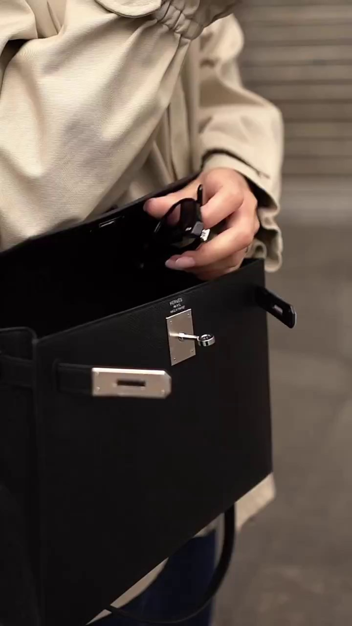 Life style. Julia Di |Fashion streetstyle photographer|videomaker in Milan & Paris