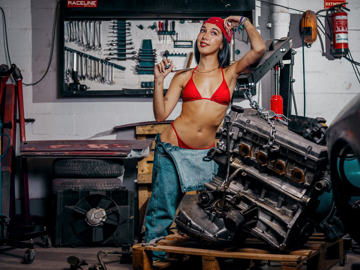 Aquí no se arreglan coches, se resucitan leyendas…