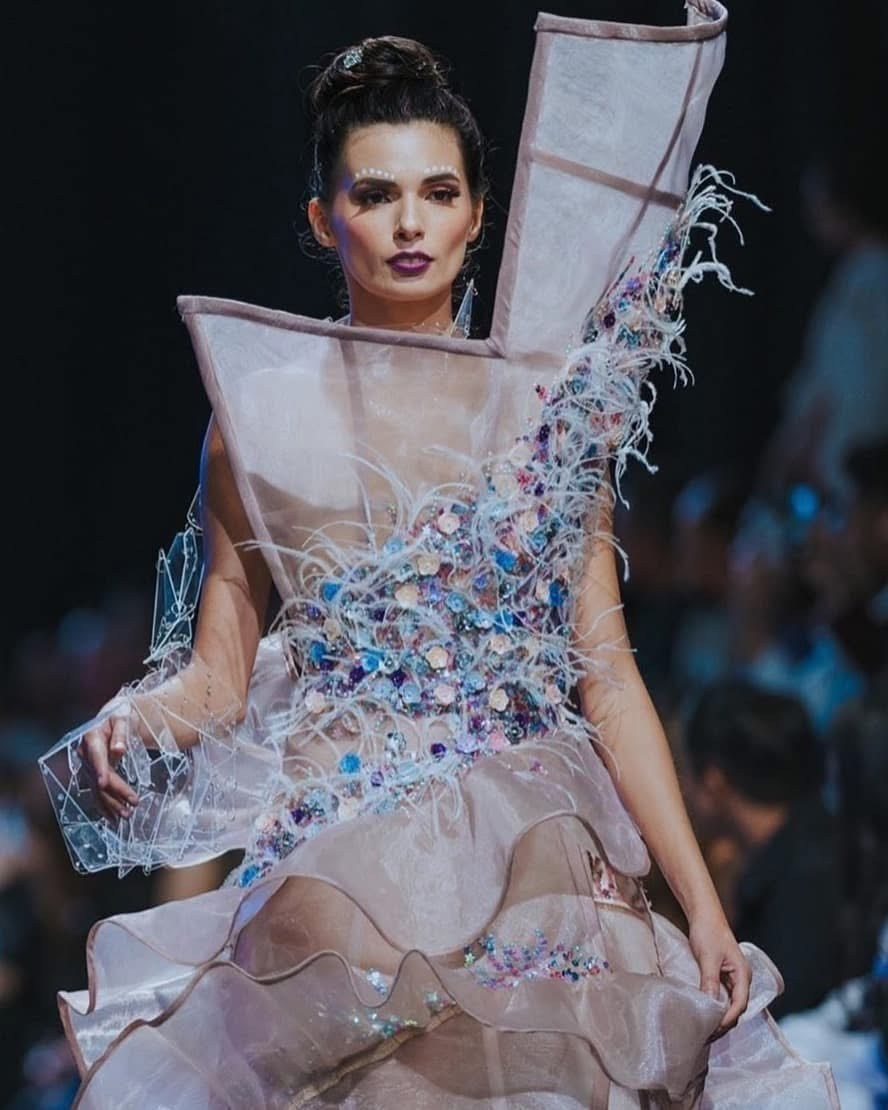 Qura Creative: Personalized, Corporate & Fashion Show Styling, Kits & Agency Collaborations. Qura Creative — A Multidisciplinary Creative House for Styling, Fashion Direction, Photography & Visual Storytelling