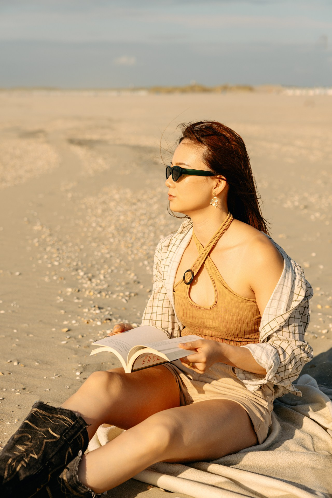 Beach Portrait Photoshoot in the Netherlands — Sunset Vibes. Romantic & Soulful Photography by Natalia Olhova in Rotterdam