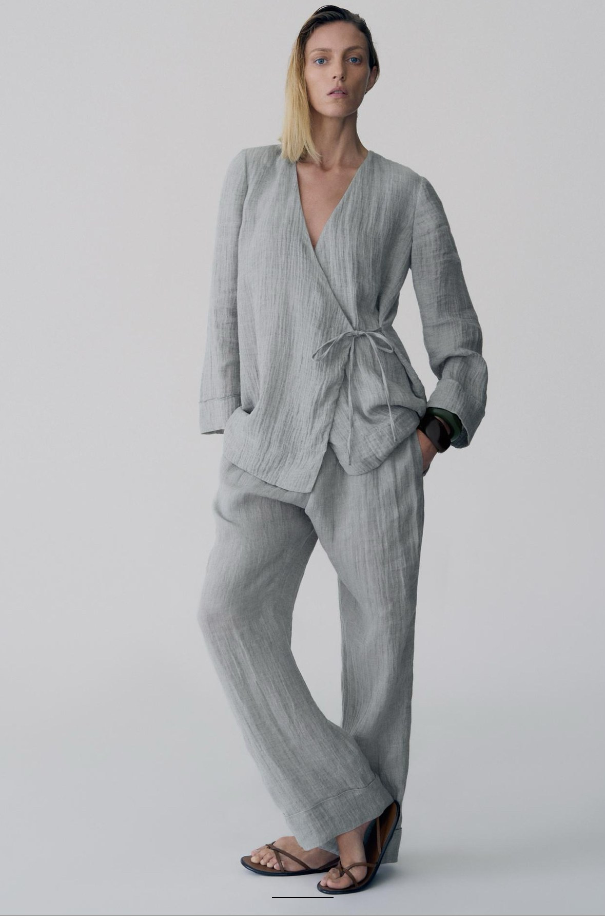 At-Home Maternity Photoshoot Guide | Bay Area Photographer Iryna Rakivnenko. Maternity, newborn photographer in the Bay Area|Iryna Rakivnenko