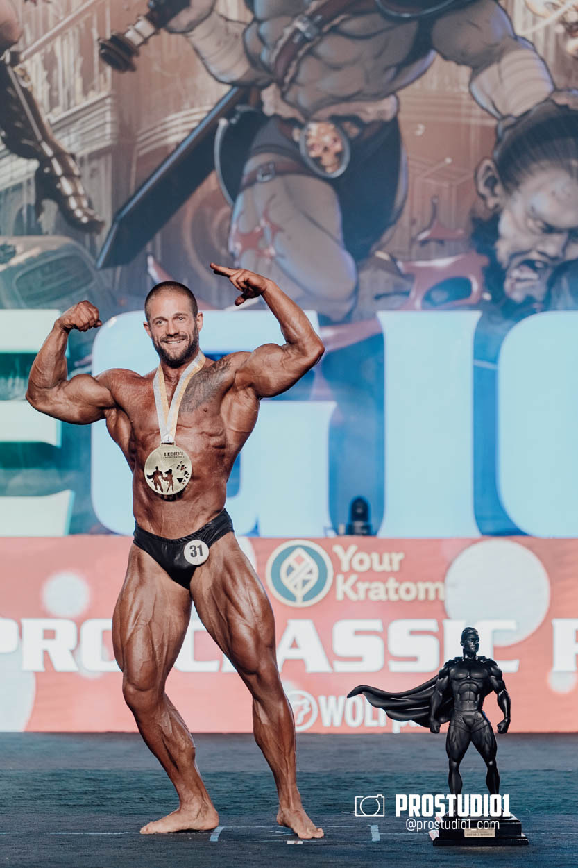 CLASSIC MEN’S PHYSIQUE. Photo & Video Production Studio #1