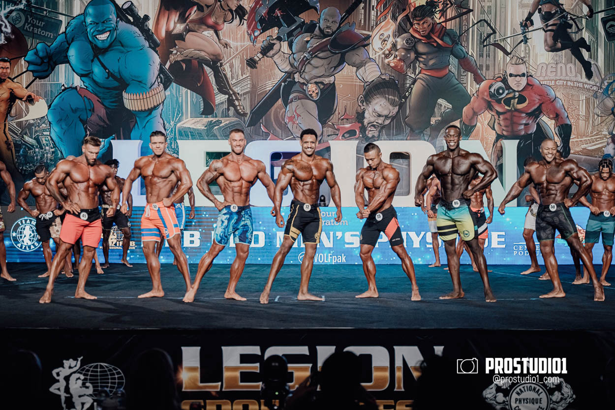 MEN’S PHYSIQUE. Photo & Video Production Studio #1