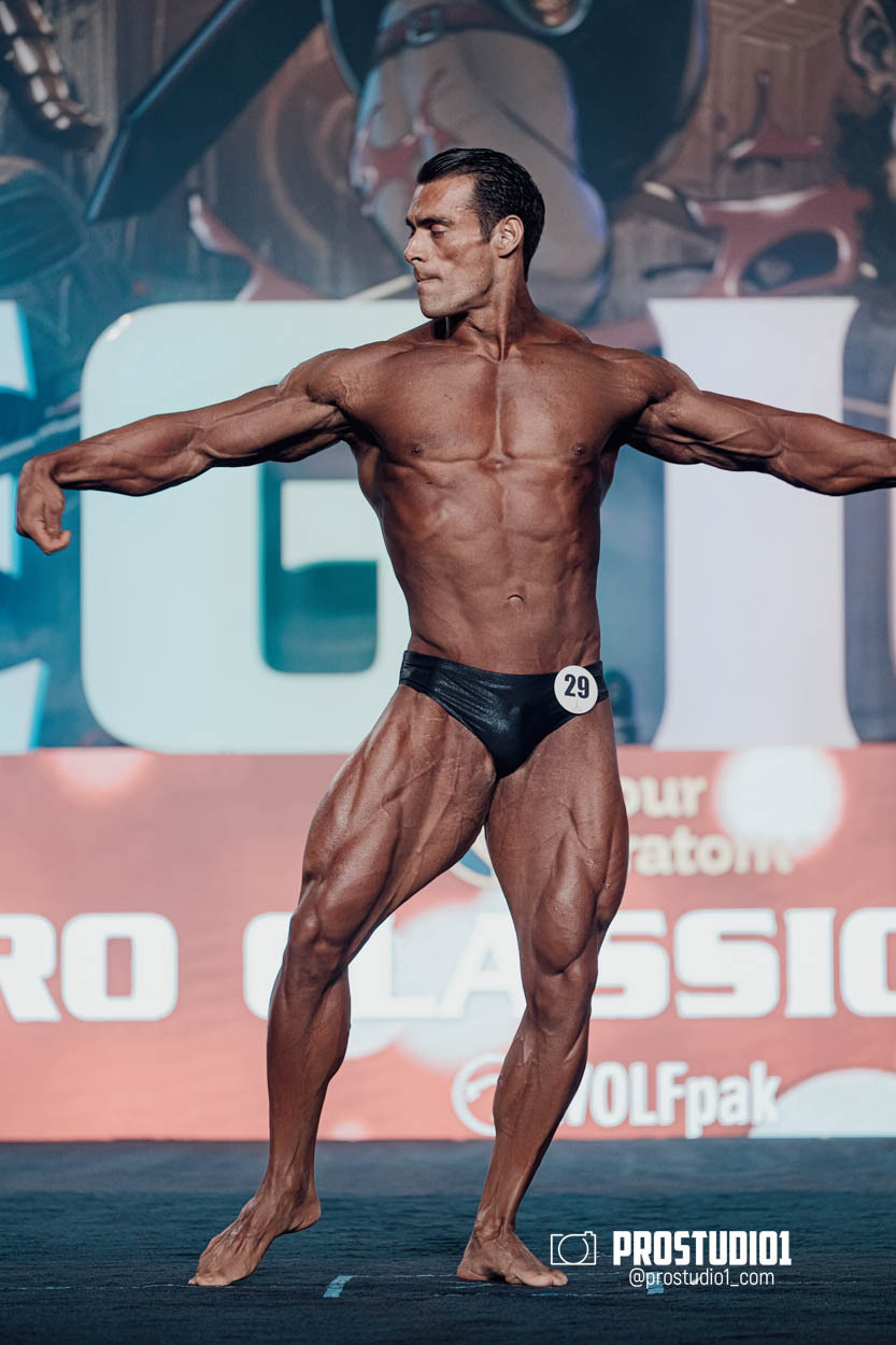 CLASSIC MEN’S PHYSIQUE. Photo & Video Production Studio #1