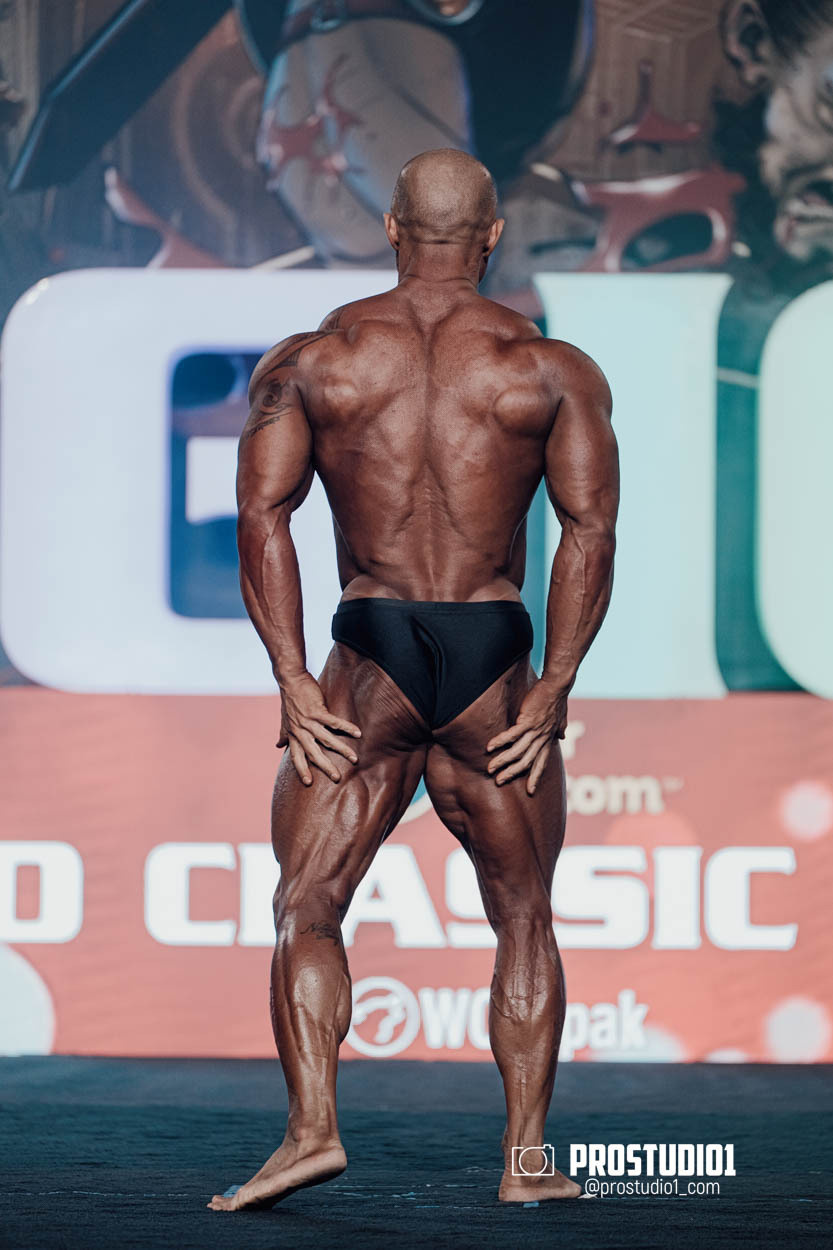 CLASSIC MEN’S PHYSIQUE. Photo & Video Production Studio #1