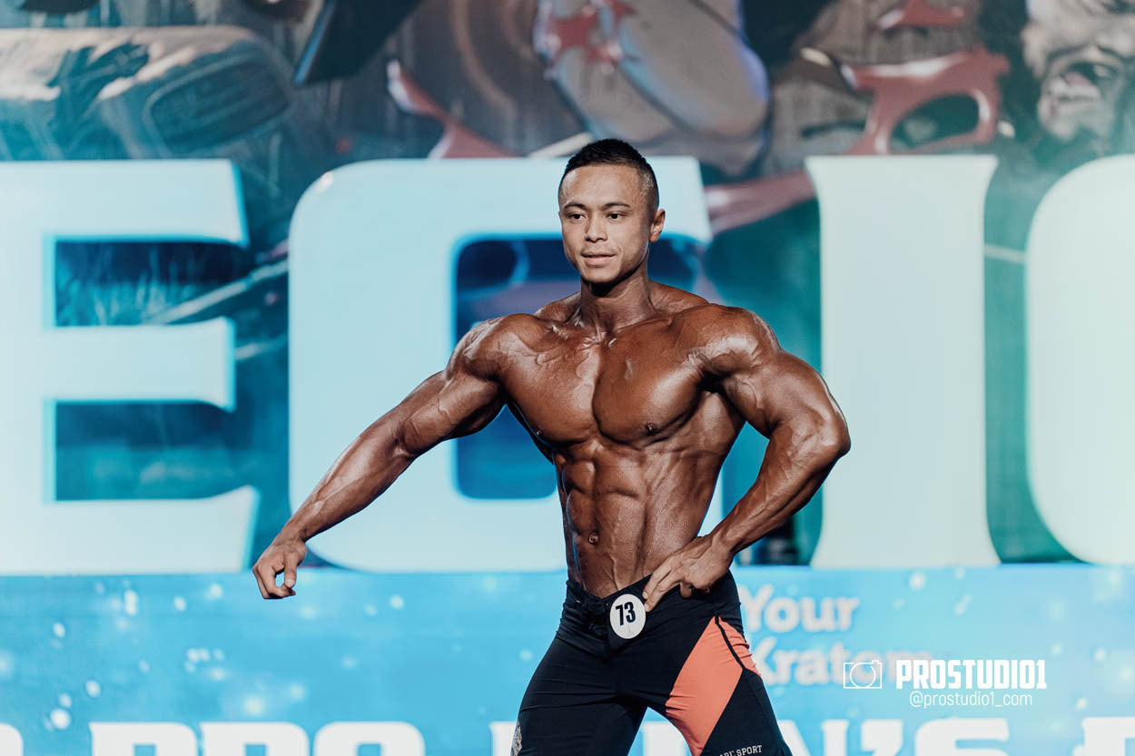 MEN’S PHYSIQUE. Photo & Video Production Studio #1