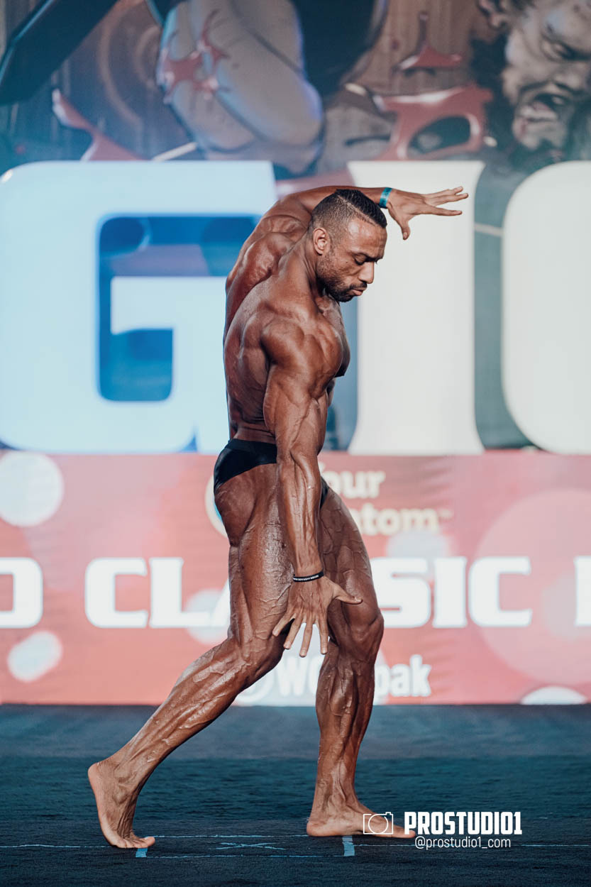 CLASSIC MEN’S PHYSIQUE. Photo & Video Production Studio #1