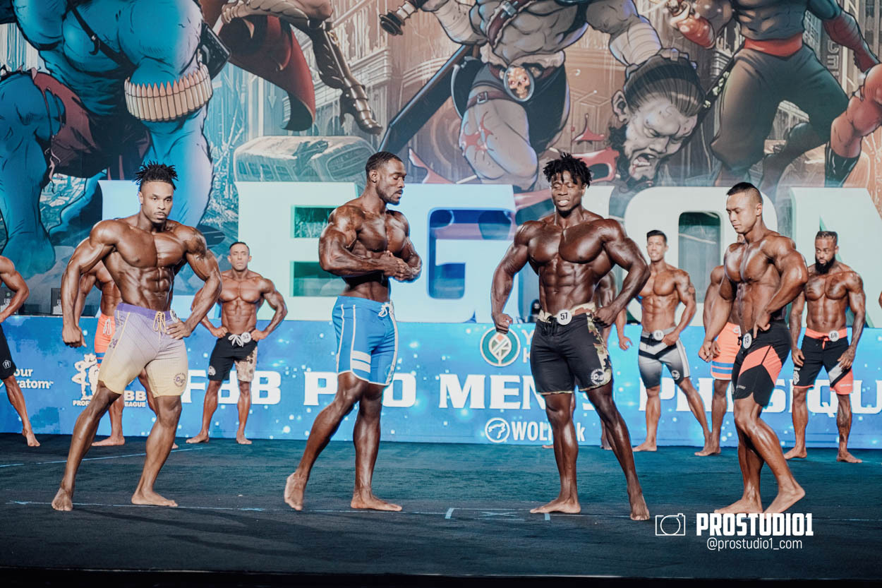 MEN’S PHYSIQUE. Photo & Video Production Studio #1