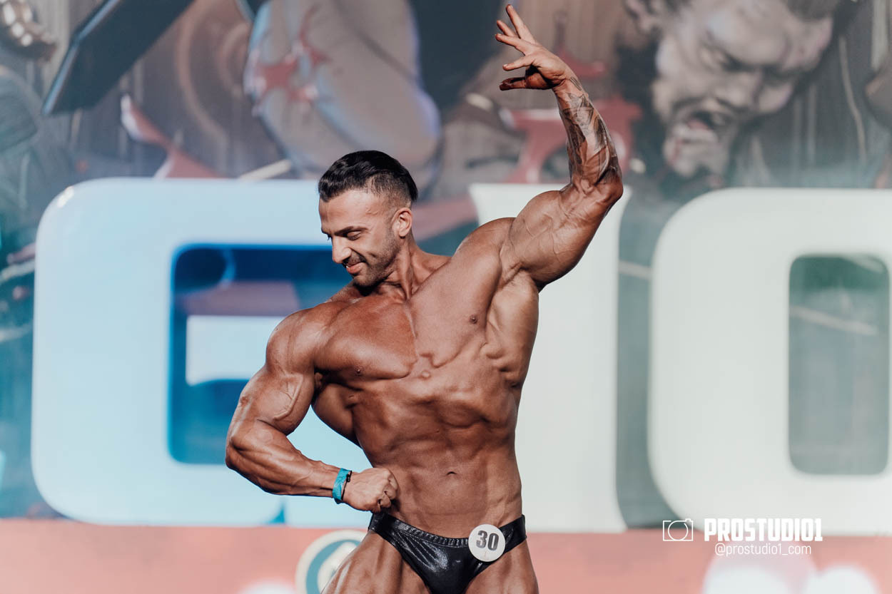 CLASSIC MEN’S PHYSIQUE. Photo & Video Production Studio #1