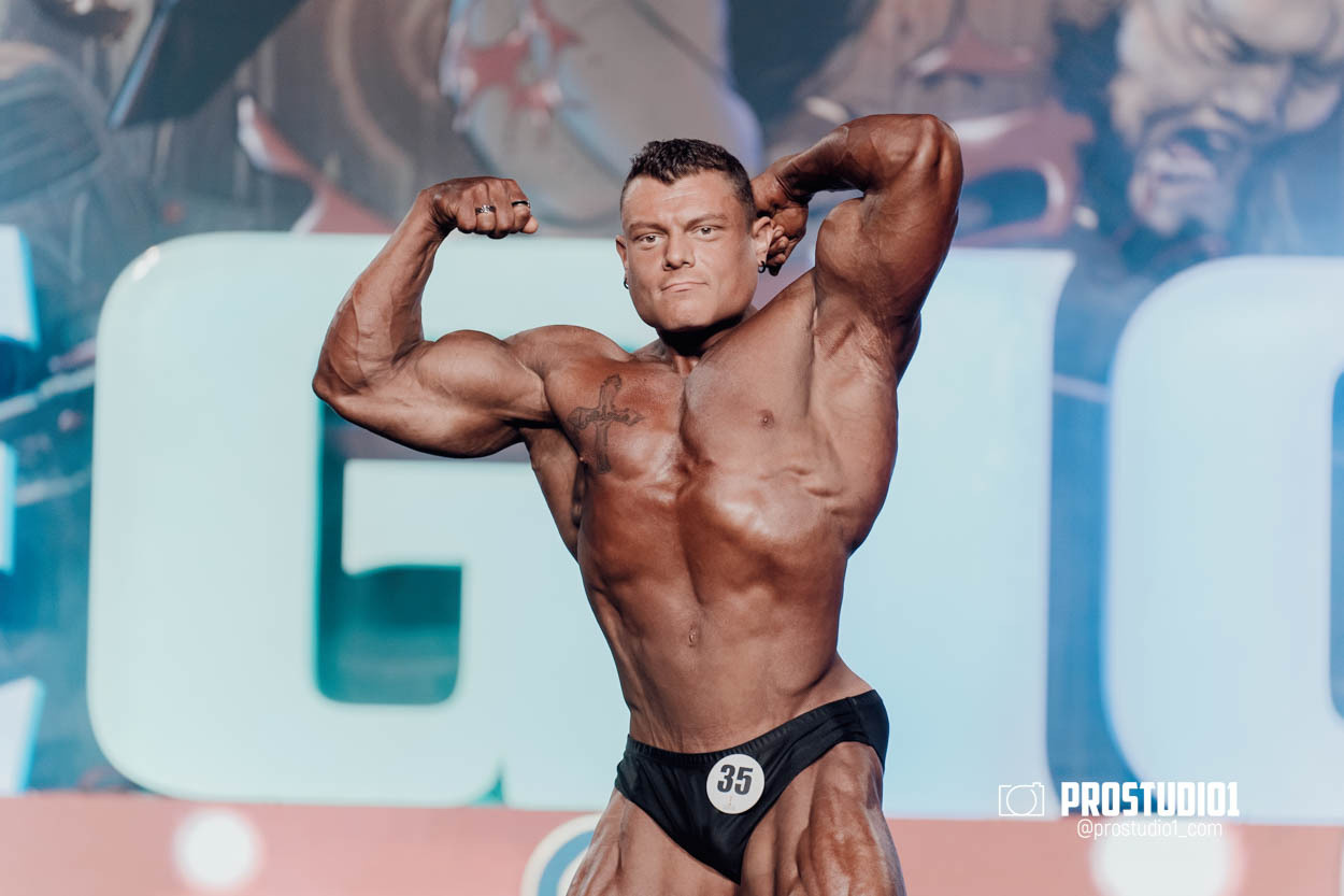 CLASSIC MEN’S PHYSIQUE. Photo & Video Production Studio #1