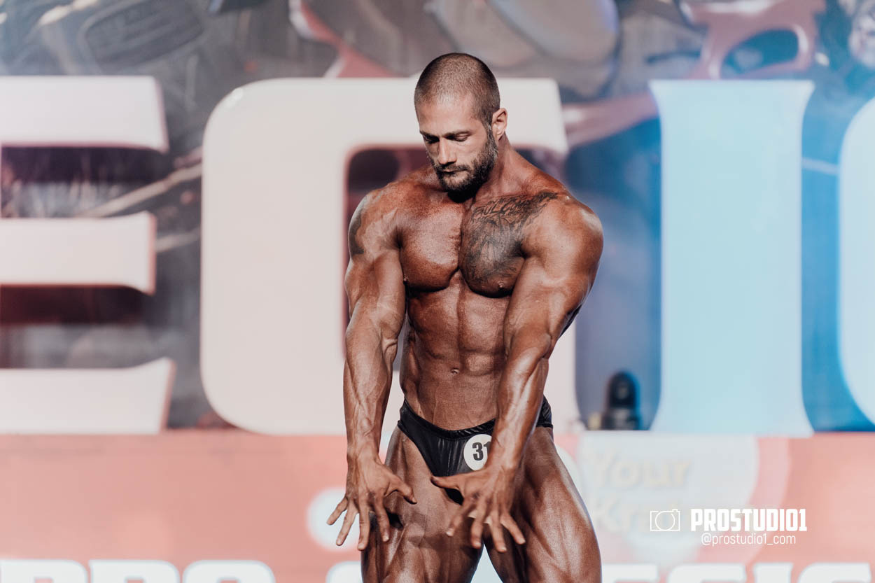 CLASSIC MEN’S PHYSIQUE. Photo & Video Production Studio #1