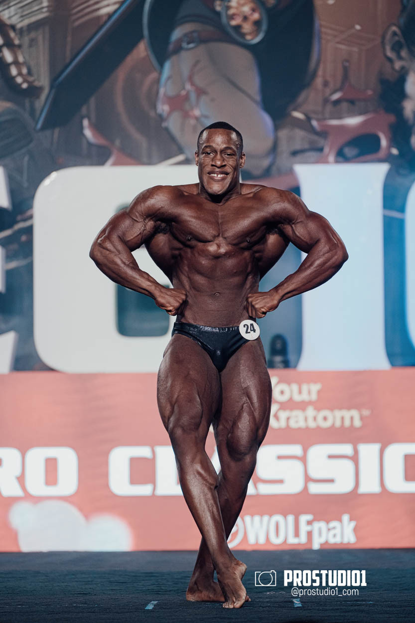 CLASSIC MEN’S PHYSIQUE. Photo & Video Production Studio #1