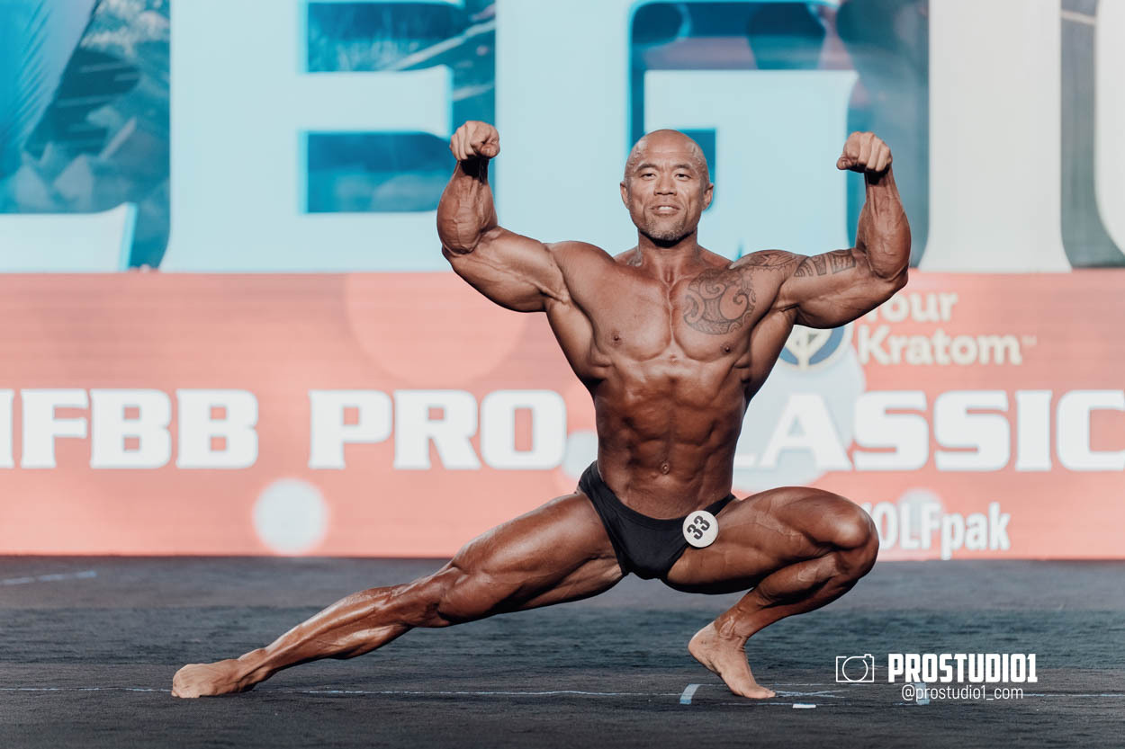 CLASSIC MEN’S PHYSIQUE. Photo & Video Production Studio #1
