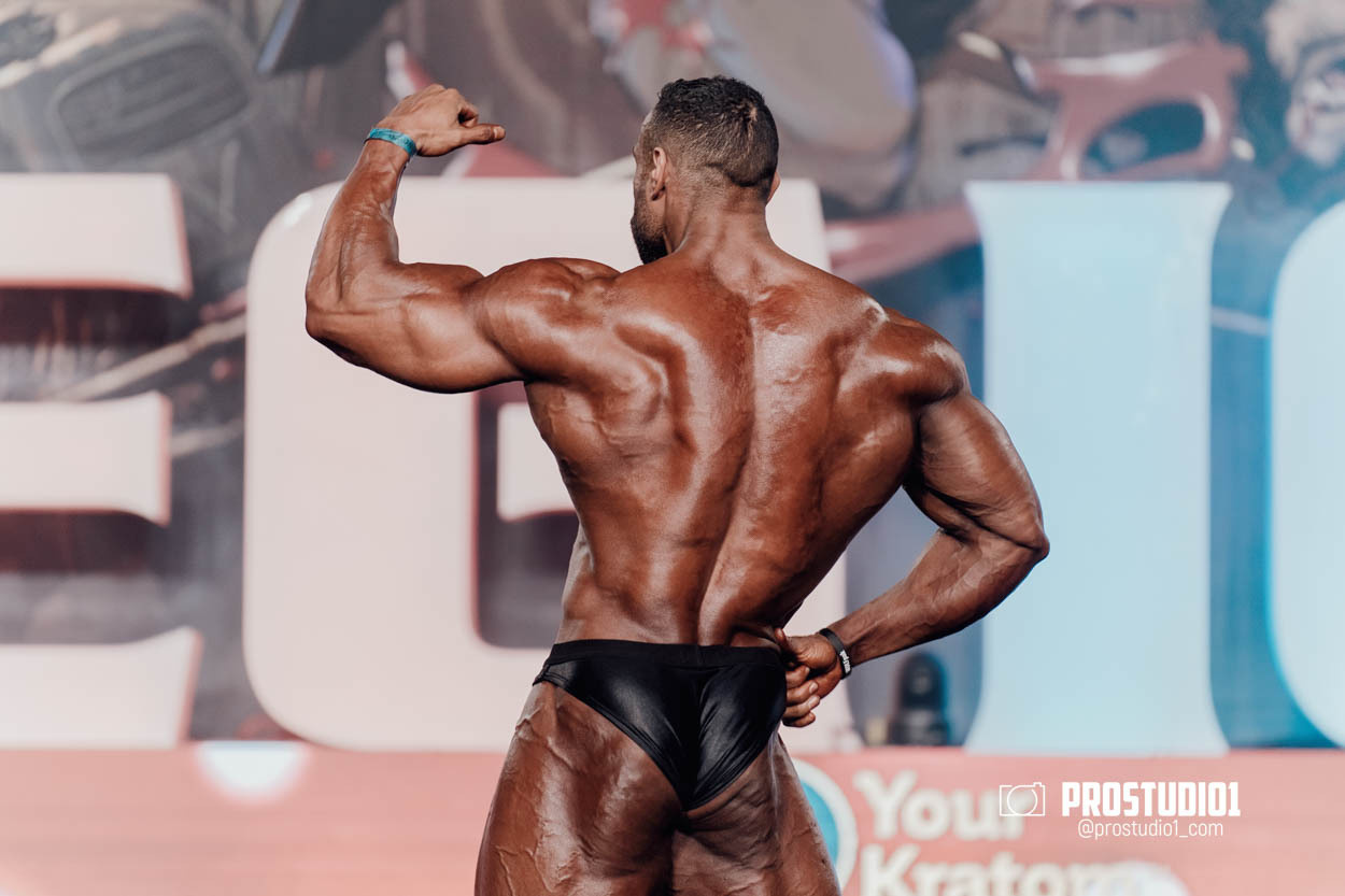 CLASSIC MEN’S PHYSIQUE. Photo & Video Production Studio #1