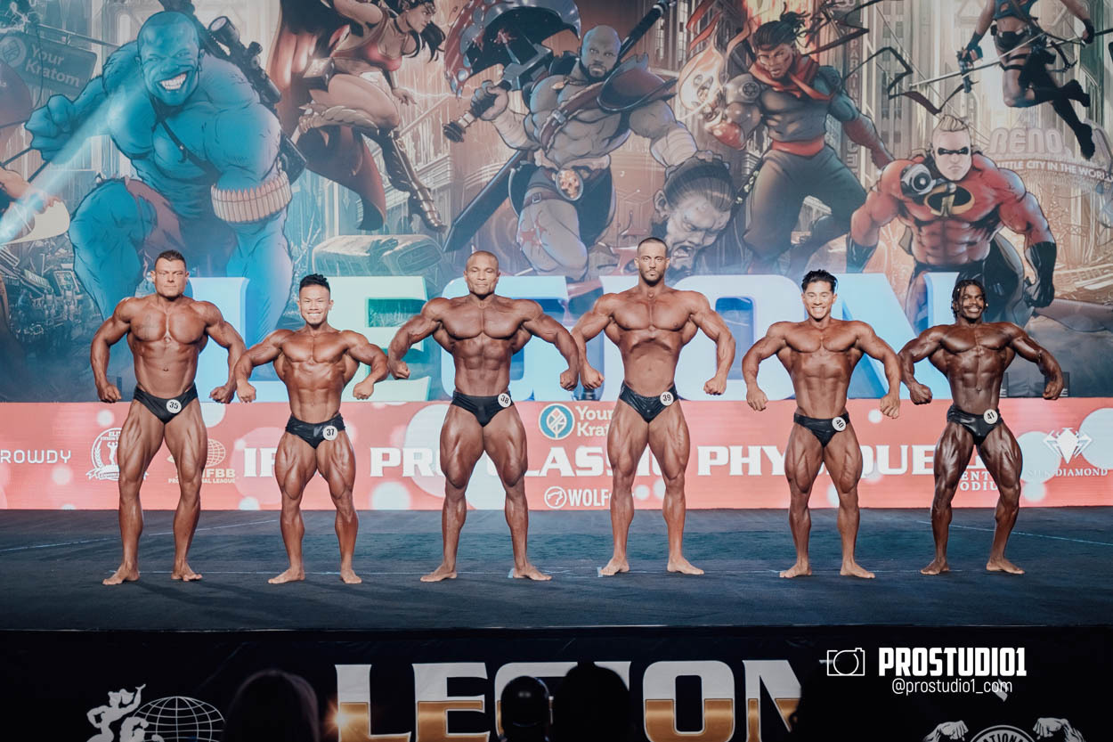 CLASSIC MEN’S PHYSIQUE. Photo & Video Production Studio #1
