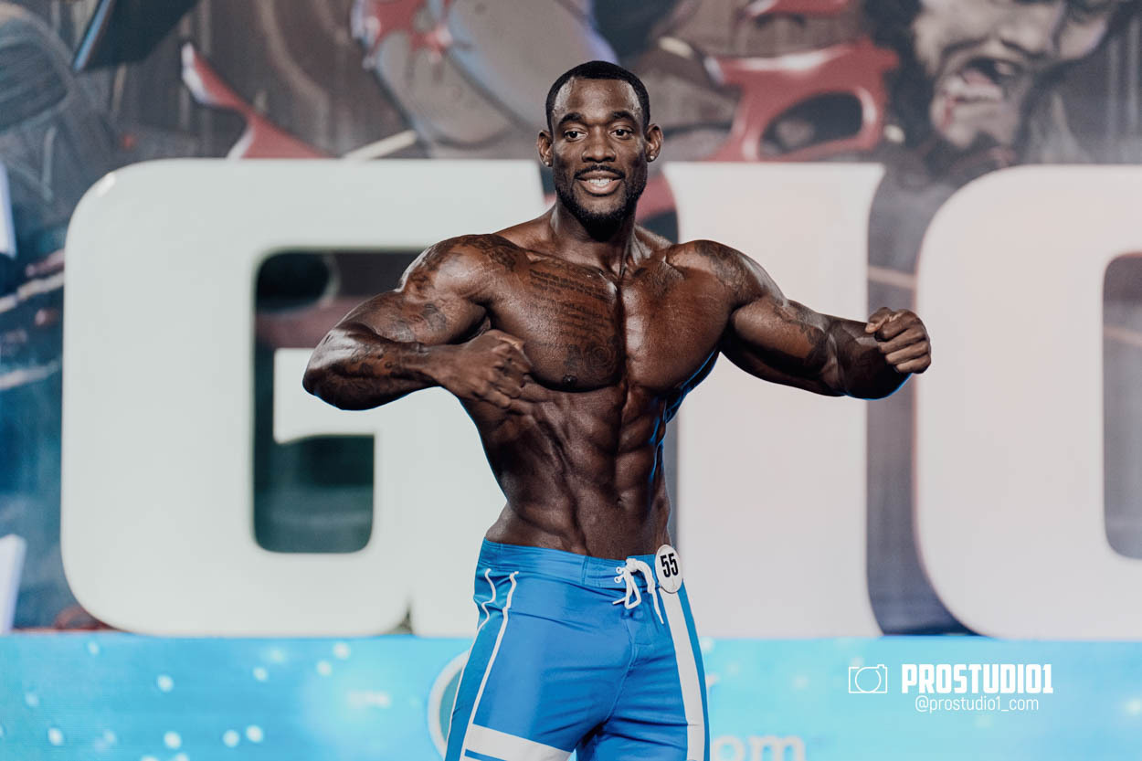 MEN’S PHYSIQUE. Photo & Video Production Studio #1