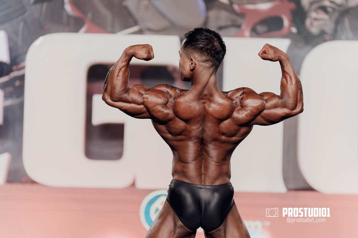 CLASSIC MEN’S PHYSIQUE. Photo & Video Production Studio #1