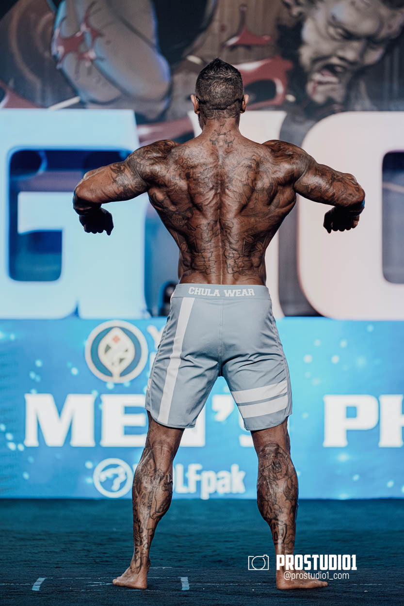 MEN’S PHYSIQUE. Photo & Video Production Studio #1