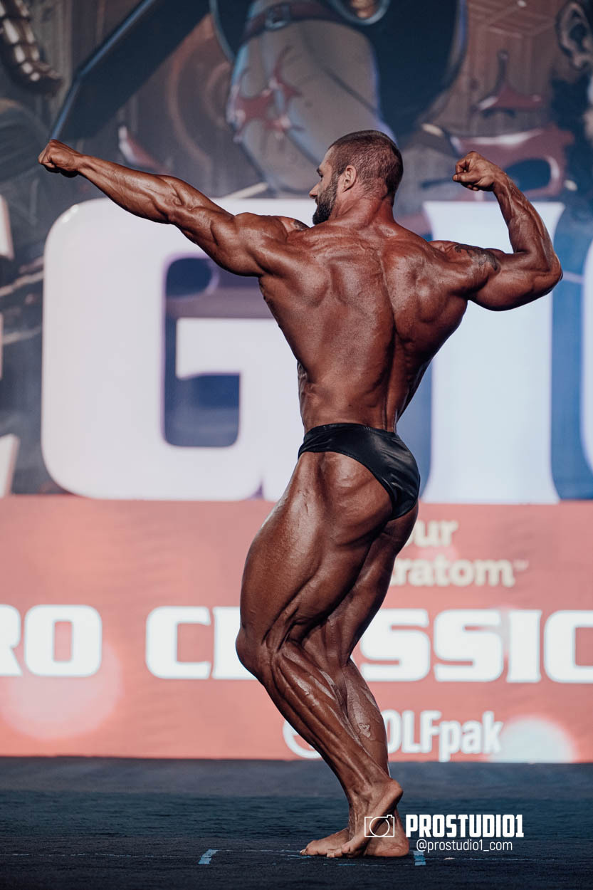 CLASSIC MEN’S PHYSIQUE. Photo & Video Production Studio #1
