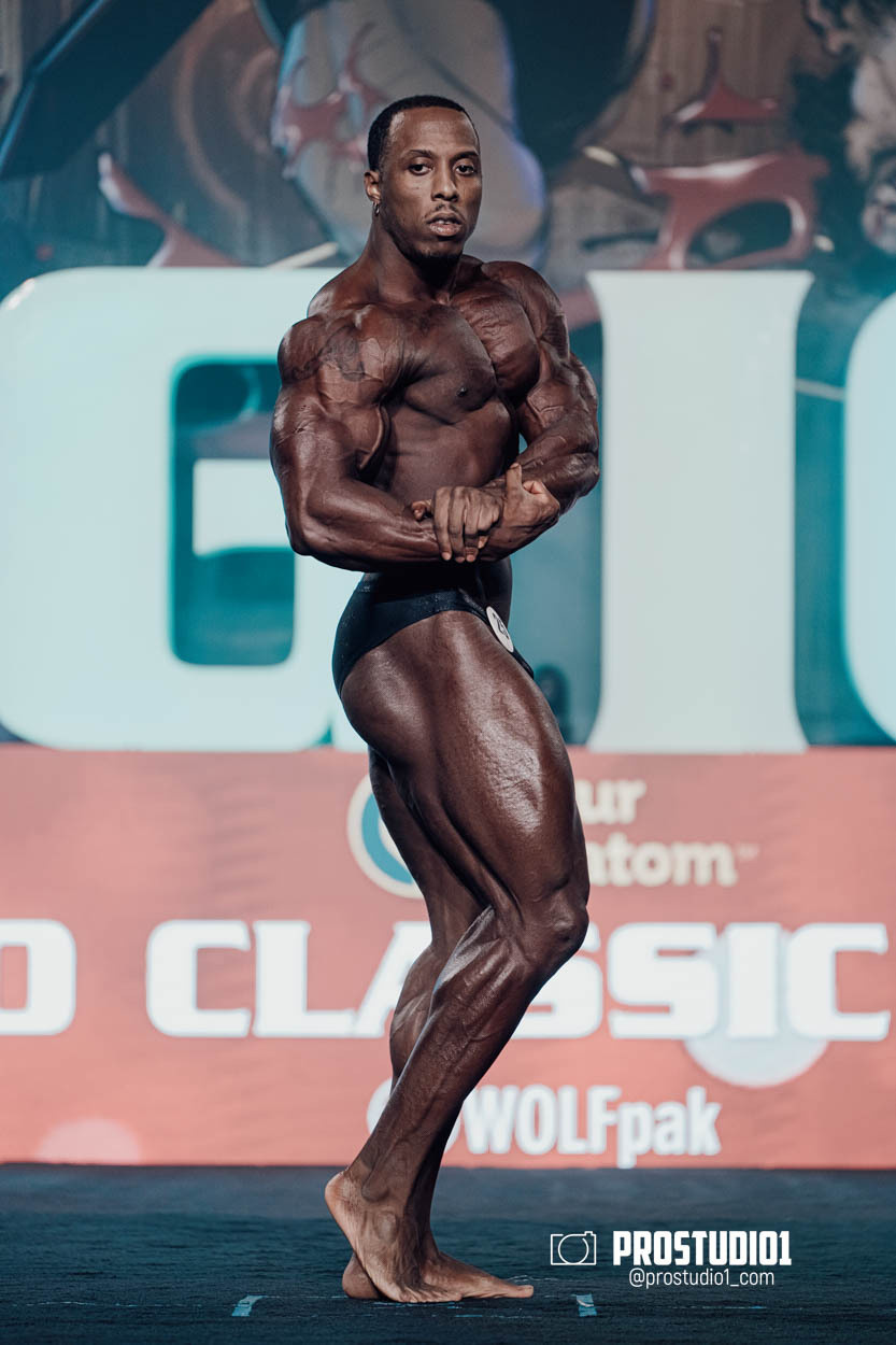 CLASSIC MEN’S PHYSIQUE. Photo & Video Production Studio #1