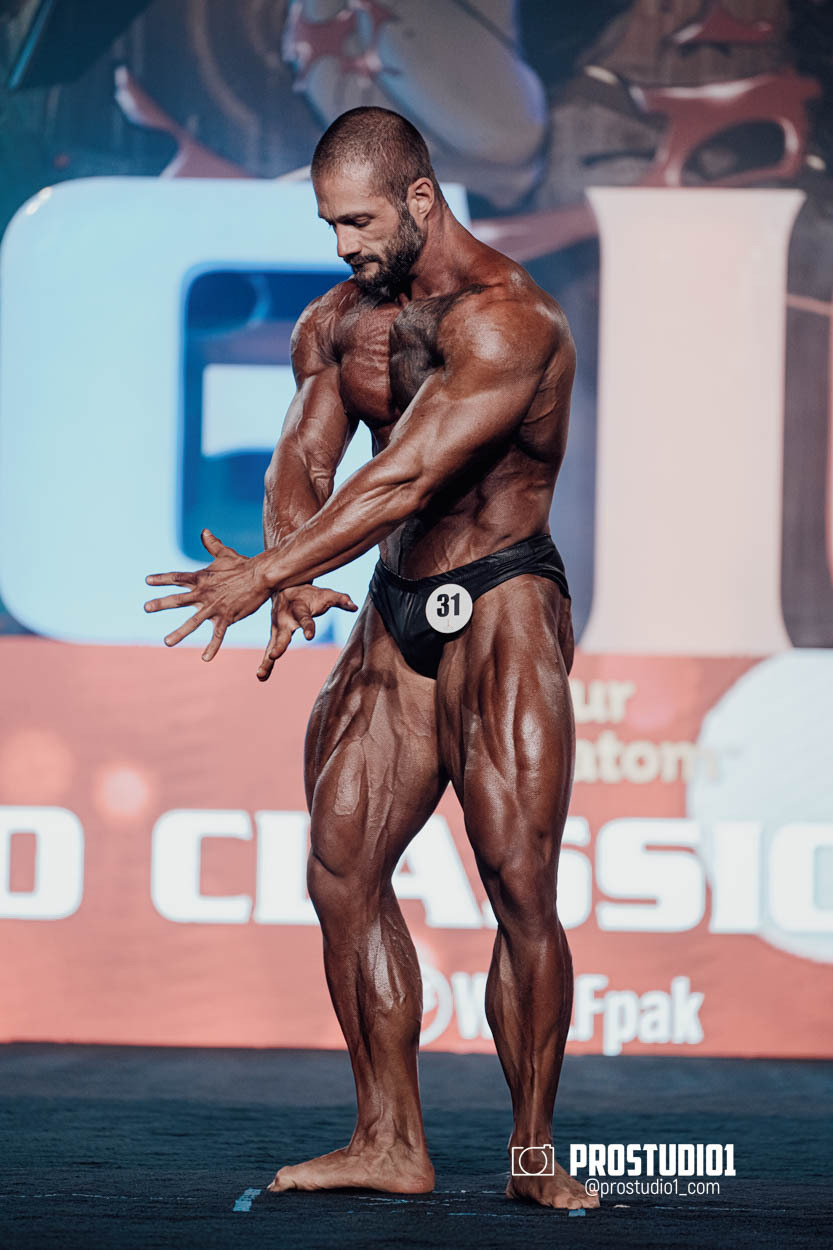 CLASSIC MEN’S PHYSIQUE. Photo & Video Production Studio #1