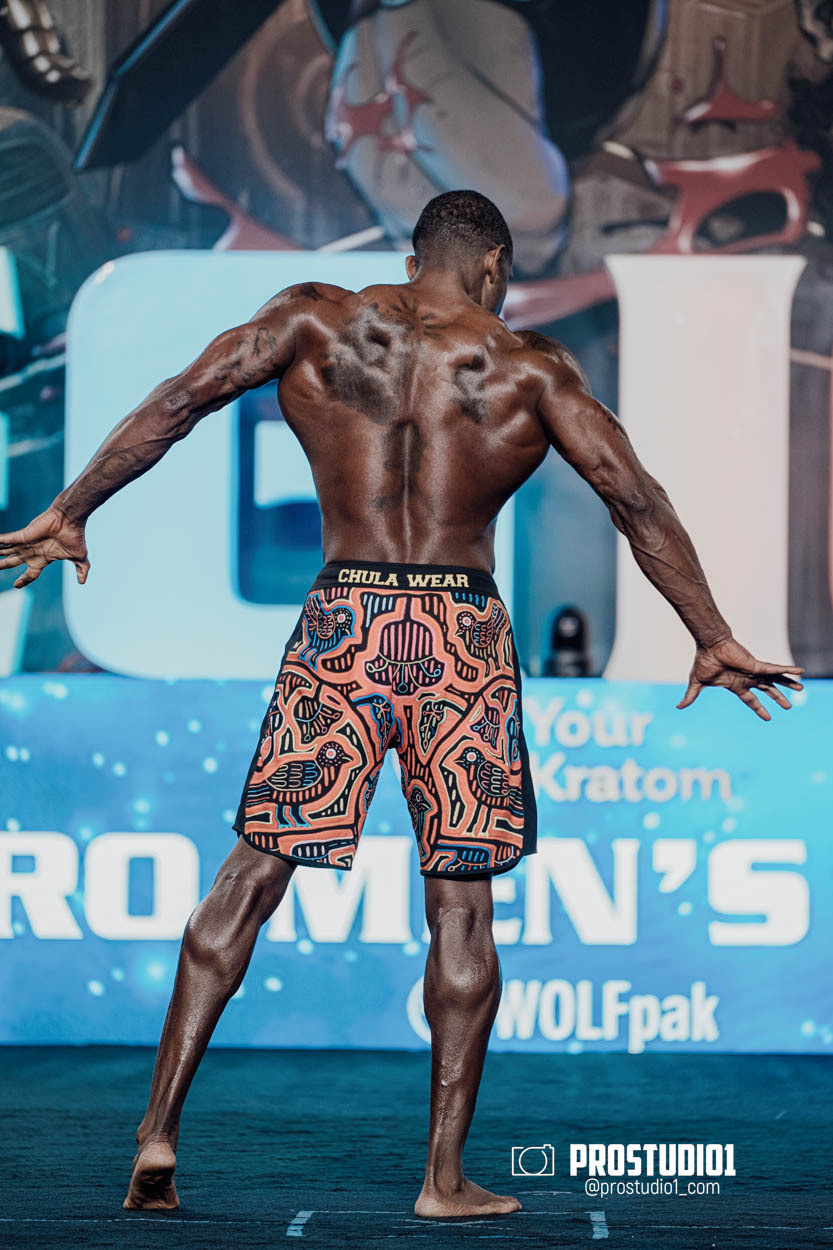 MEN’S PHYSIQUE. Photo & Video Production Studio #1