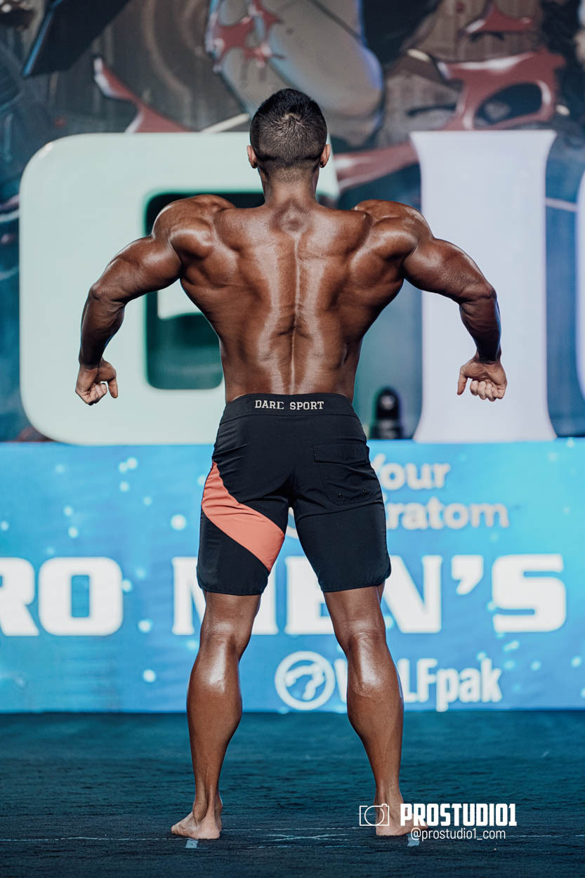 MEN’S PHYSIQUE. Photo & Video Production Studio #1