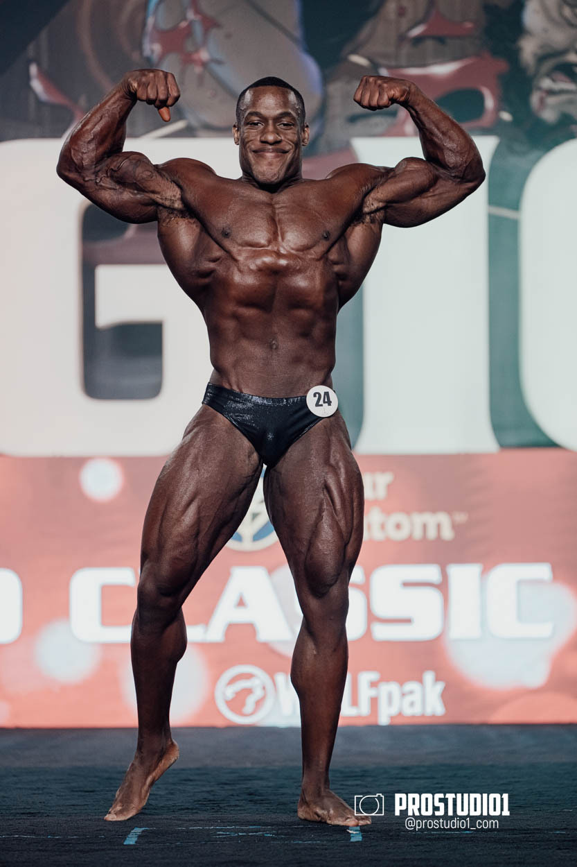 CLASSIC MEN’S PHYSIQUE. Photo & Video Production Studio #1