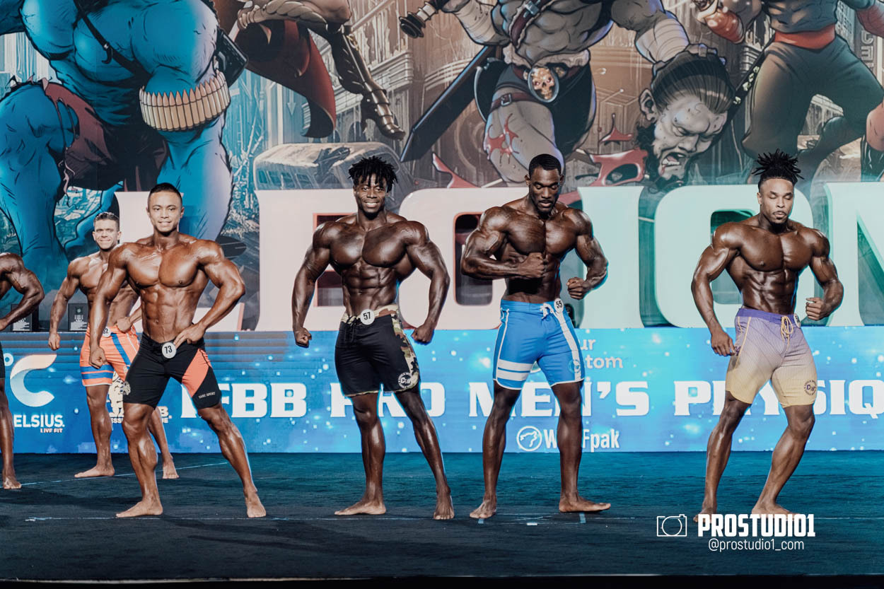 MEN’S PHYSIQUE. Photo & Video Production Studio #1