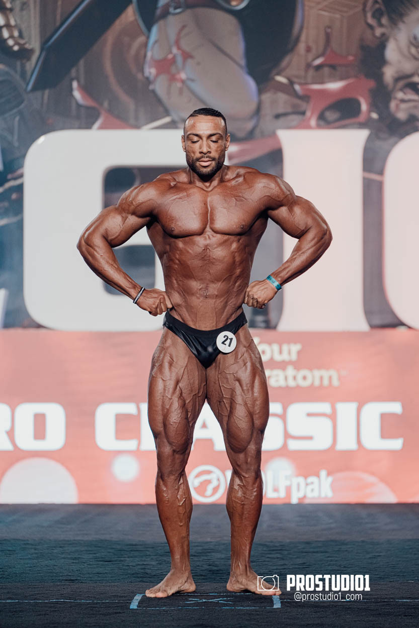CLASSIC MEN’S PHYSIQUE. Photo & Video Production Studio #1