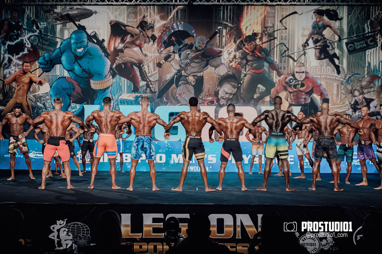 MEN’S PHYSIQUE. Photo & Video Production Studio #1