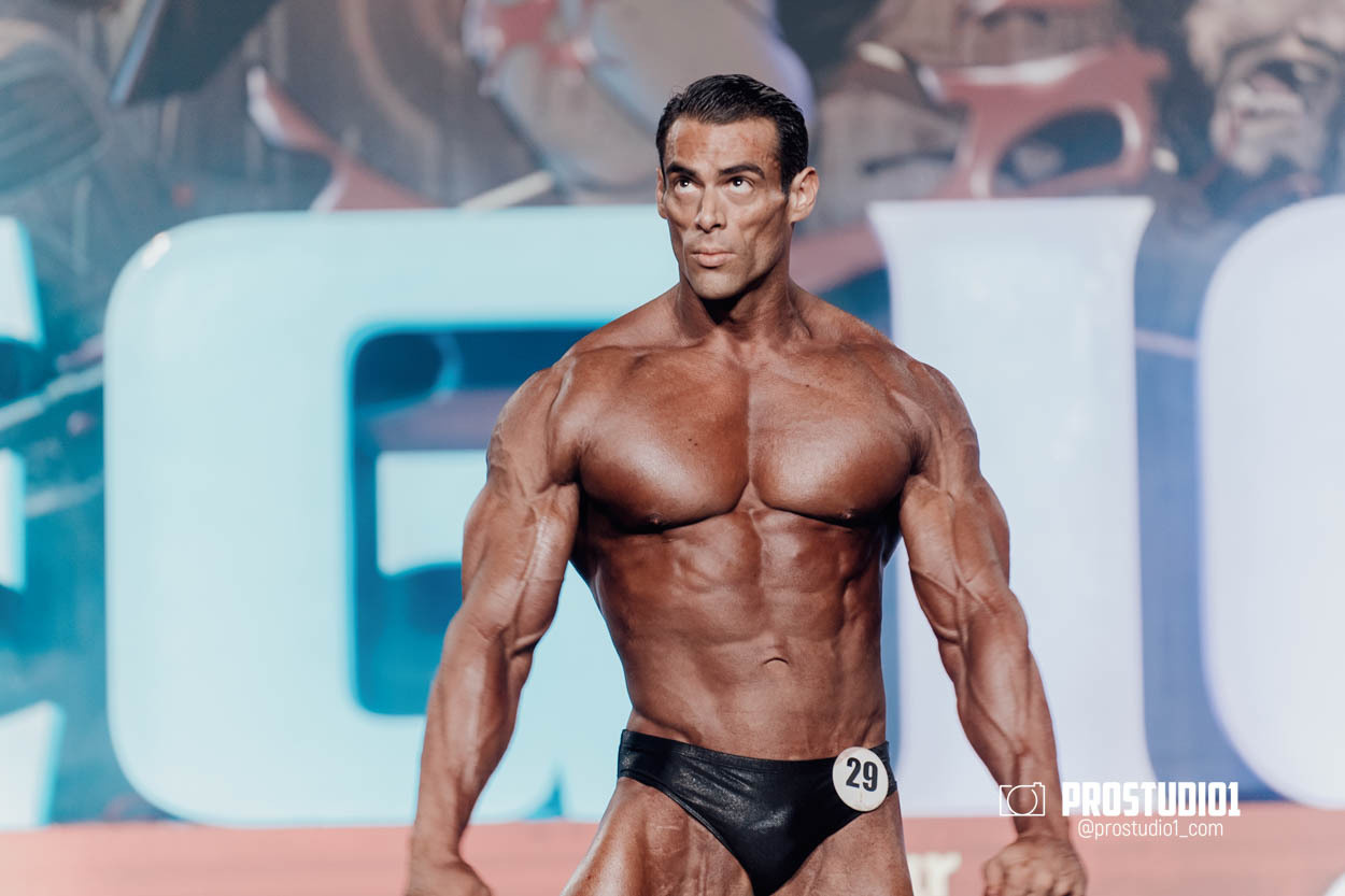 CLASSIC MEN’S PHYSIQUE. Photo & Video Production Studio #1