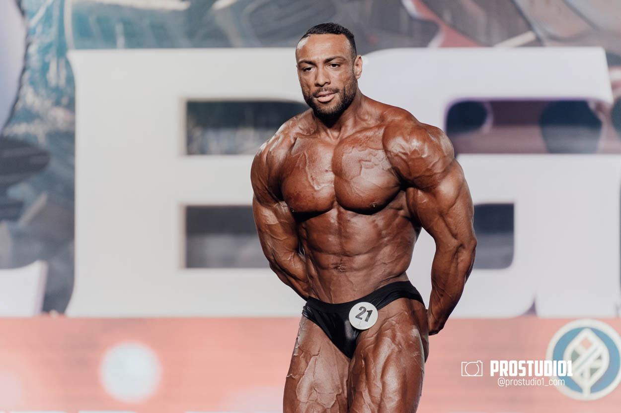 CLASSIC MEN’S PHYSIQUE. Photo & Video Production Studio #1