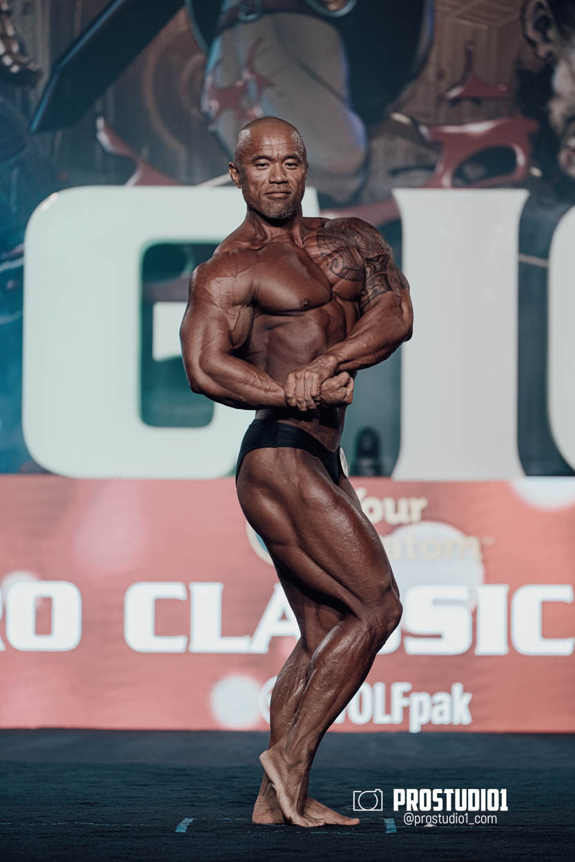 CLASSIC MEN’S PHYSIQUE. Photo & Video Production Studio #1