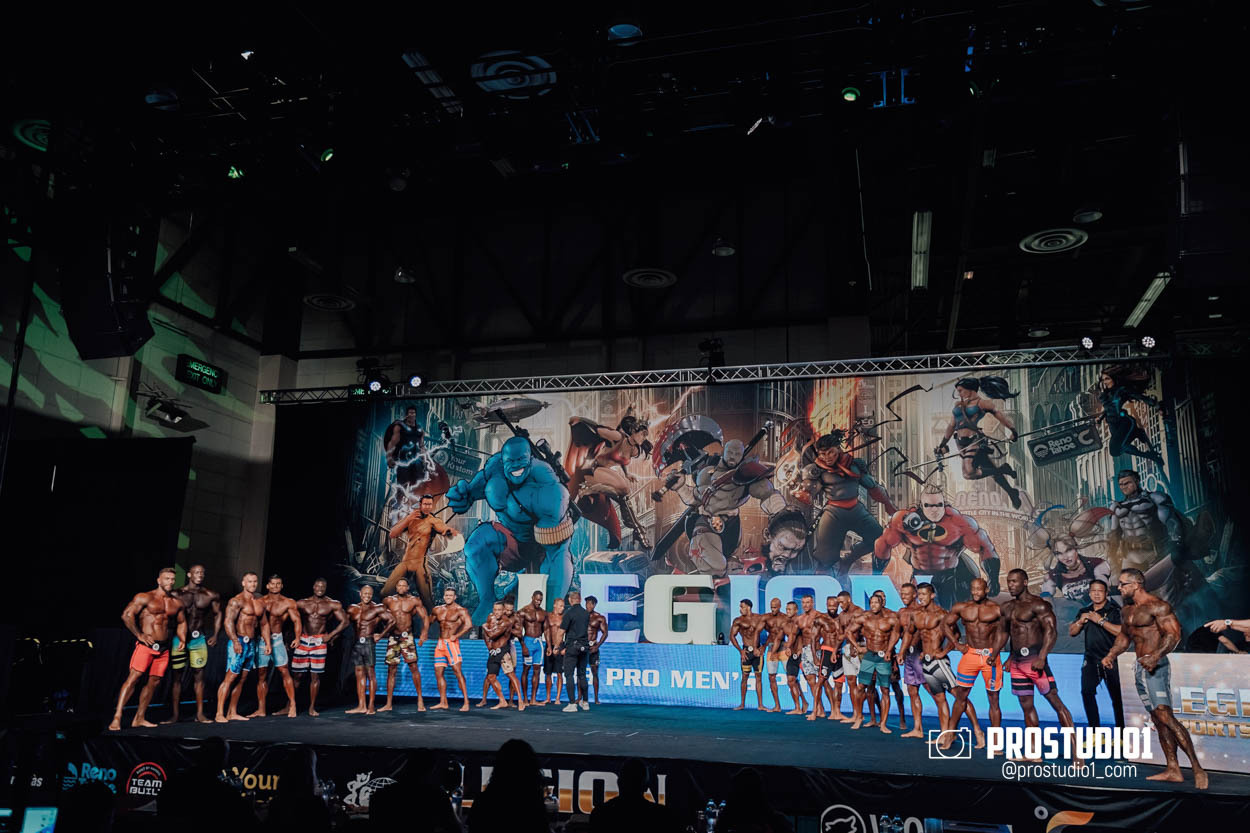 MEN’S PHYSIQUE. Photo & Video Production Studio #1