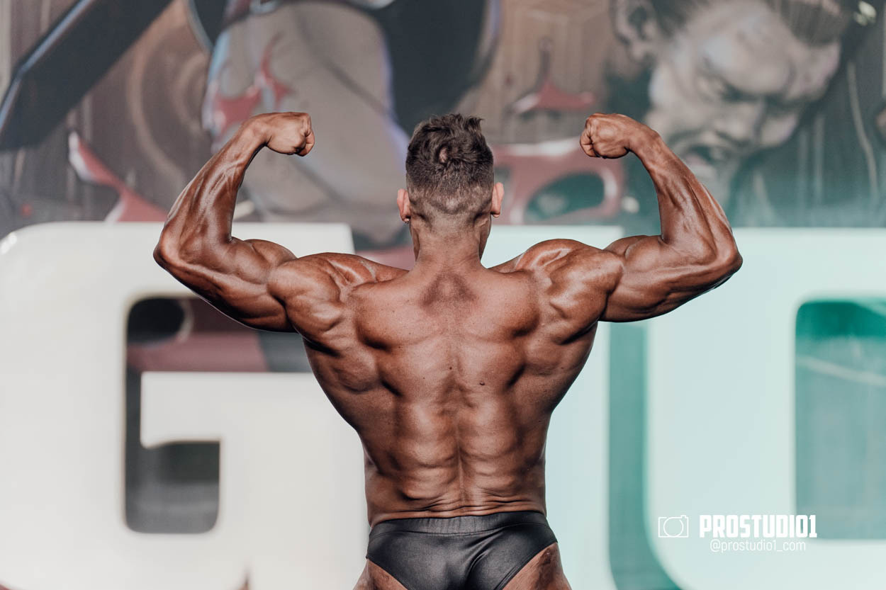 CLASSIC MEN’S PHYSIQUE. Photo & Video Production Studio #1