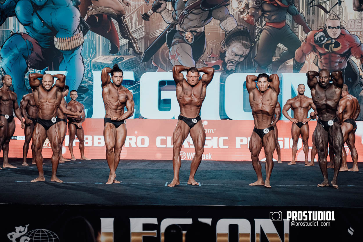 CLASSIC MEN’S PHYSIQUE. Photo & Video Production Studio #1