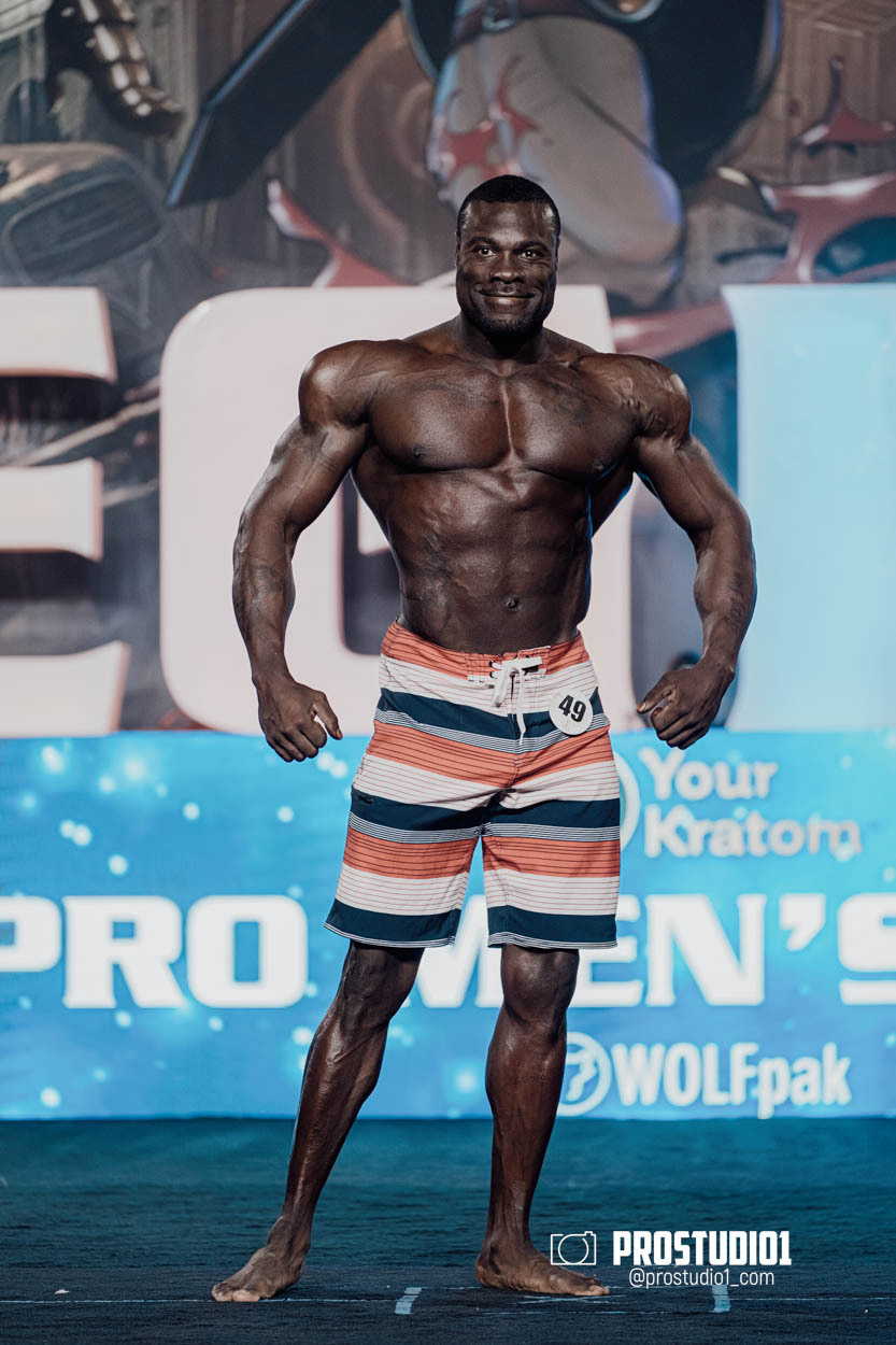 MEN’S PHYSIQUE. Photo & Video Production Studio #1